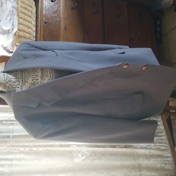Men's size 42 light gray sports coat - Picture 3 of 3